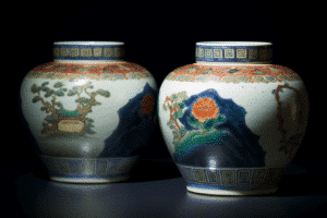 antique-qing-dynasty-jars-acquired-for-$25-at-thrift-store-sell-for-more-than-$74,000