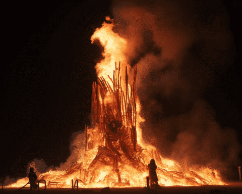 Burning-Man's-26-Foot-Sculpture-Ignites-in-Fiery-Homage-to-Ukraine